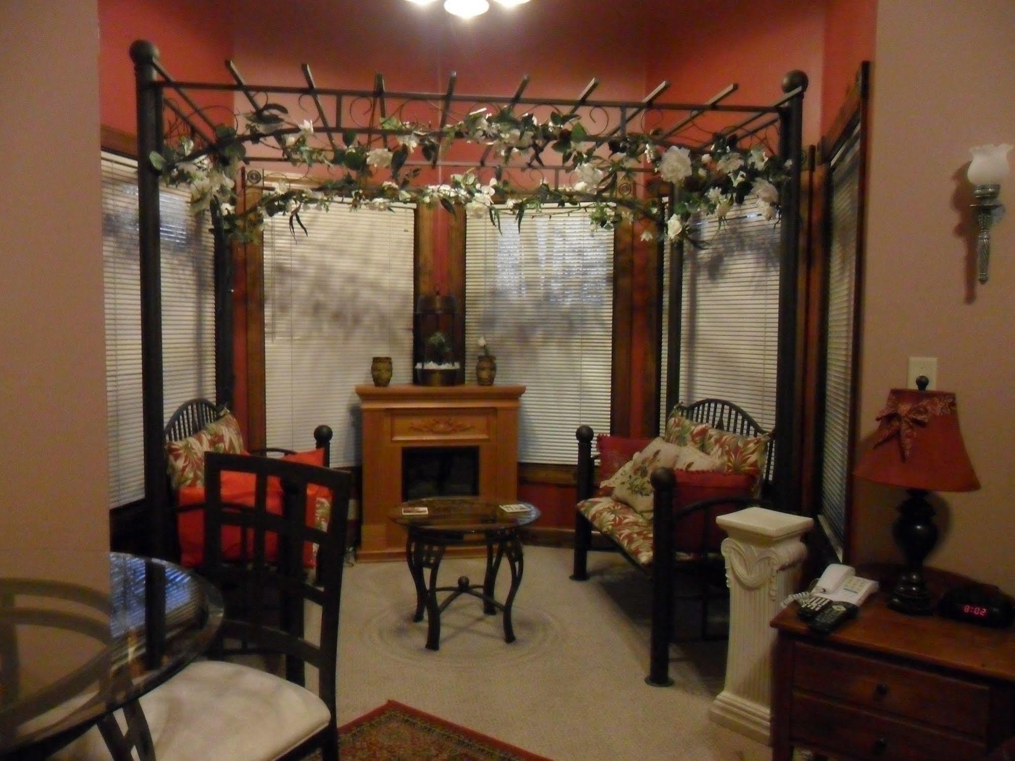 Spruce Hill Inn & Cottages Mansfield Esterno foto