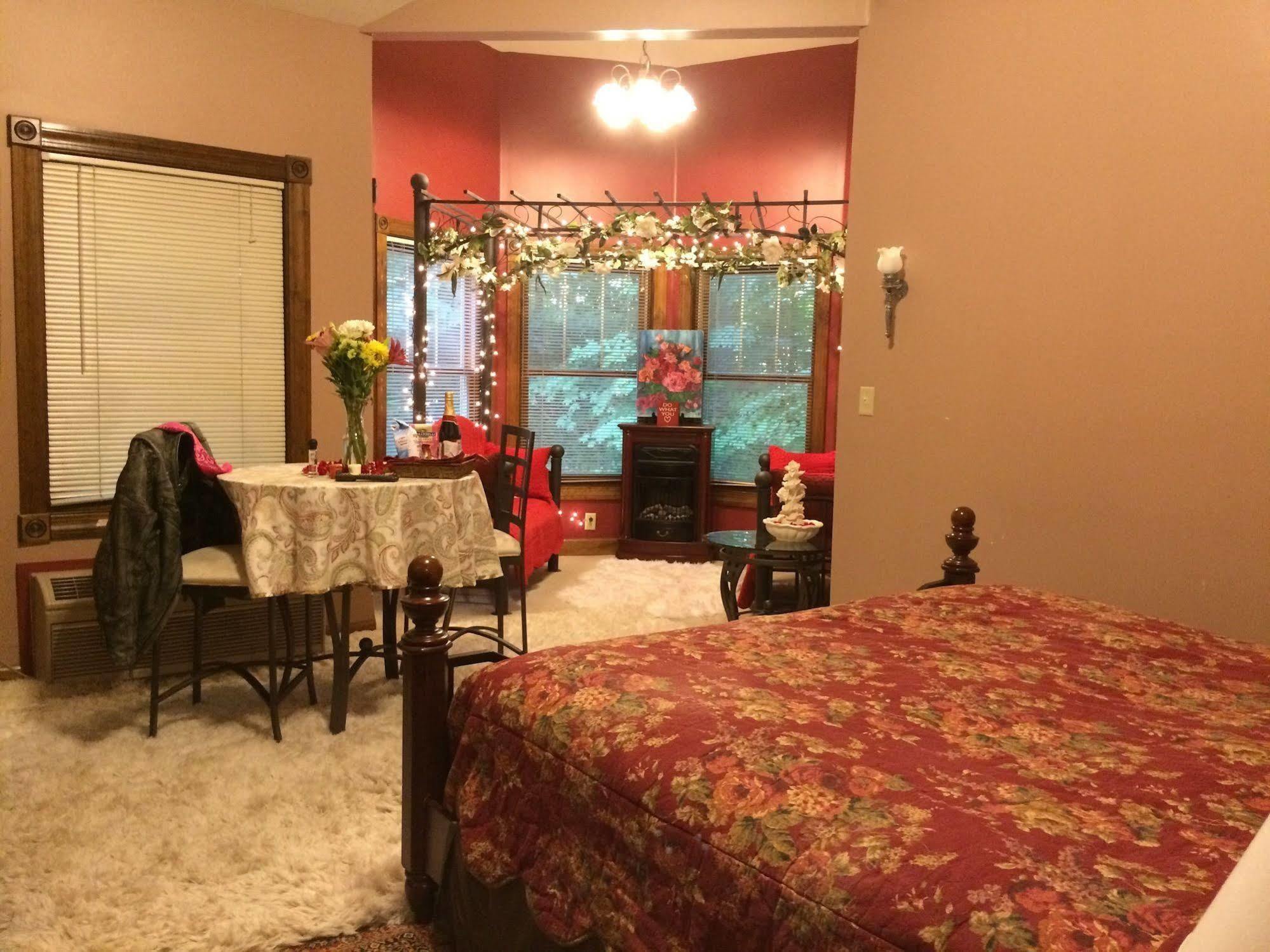 Spruce Hill Inn & Cottages Mansfield Esterno foto